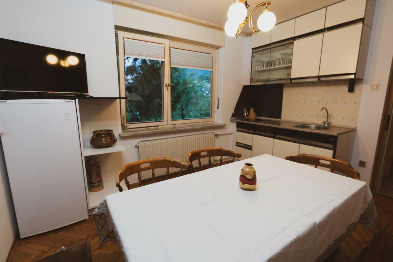 Apartmaji Retro Spodnje Gorje 外观 照片